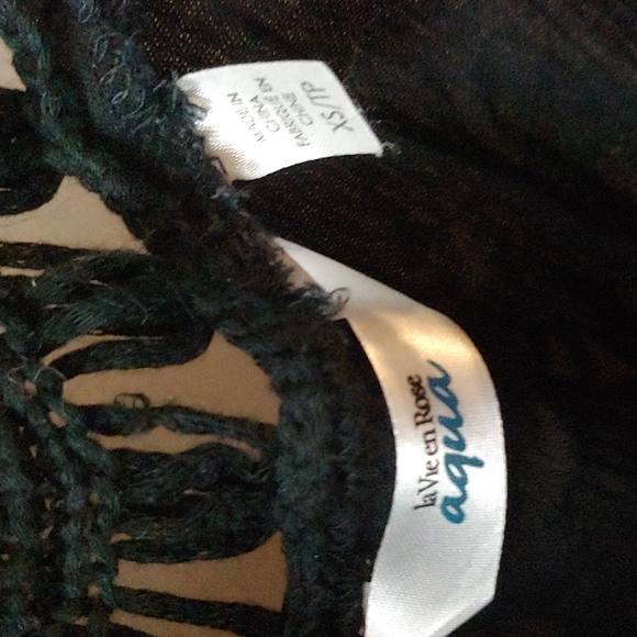 ๐2/$20- le vie on Rose beach coverup size XS - Picture 3 of 3